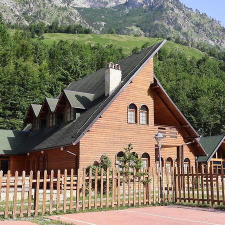 Mik Hotel Valbona Exteriör bild